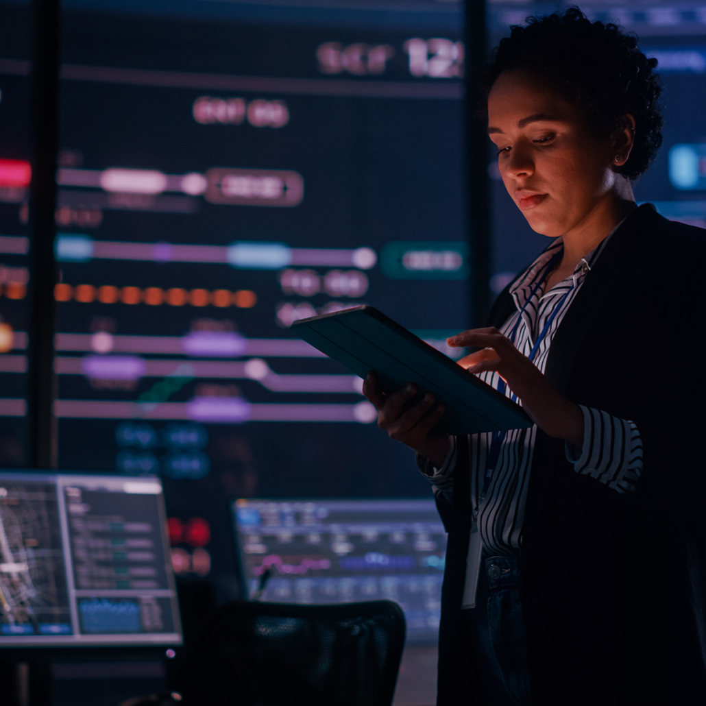 Spot-Square-16--Red-Overlay